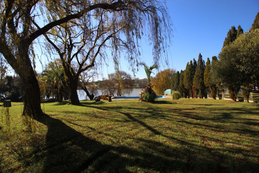 3 Bedroom Property for Sale in Lake Deneysville Free State